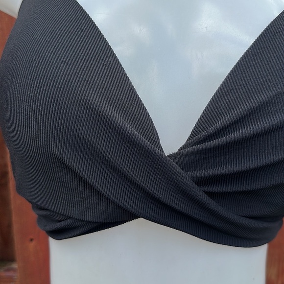 Shade & Shore Black Ruched Bikini Halter Neck Bra Size 34B - Picture 4 of 8